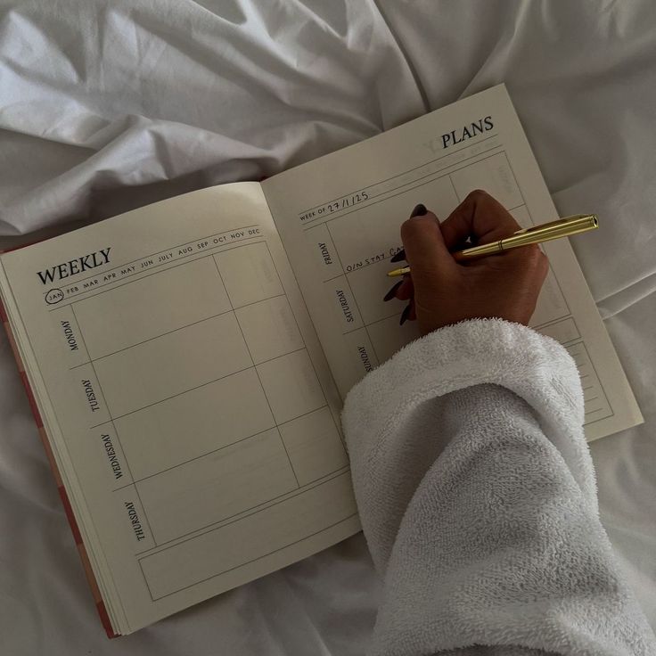 Structured morning planning board with time blocks
